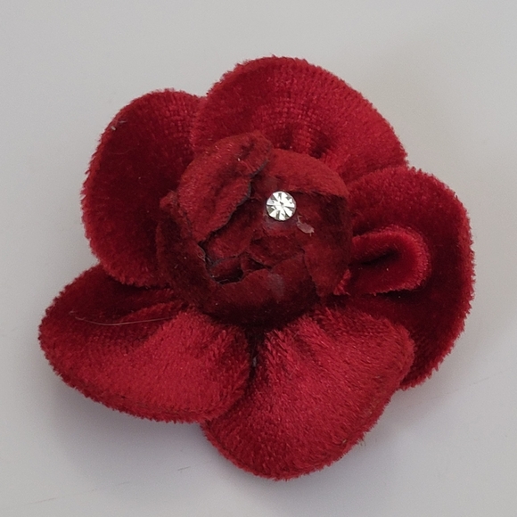 Vintage Red Velour Fabric and Rhinestone Flower Rose Brooch - Picture 4 of 11